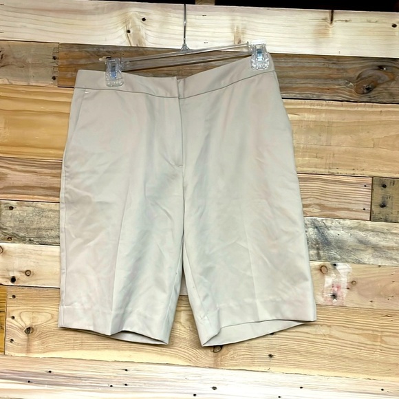 Izod XFG size 4 khaki color cool-fx microfiber x-treme function golf shorts - Picture 1 of 11